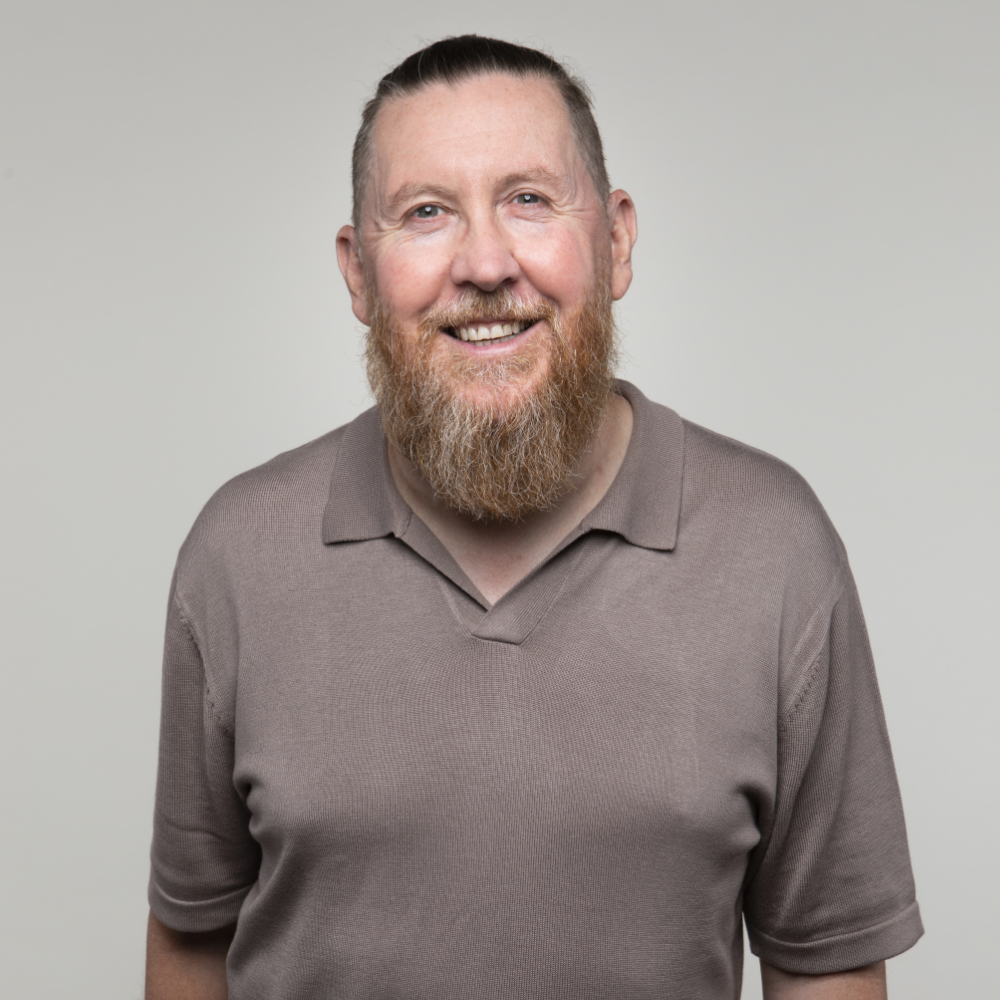 Eric KOCHER<br />
Assistant juridique