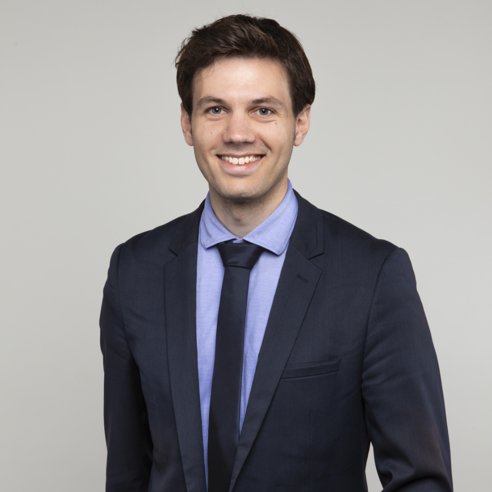 Freddy Leprodhomme<br />
Avocat collaborateur